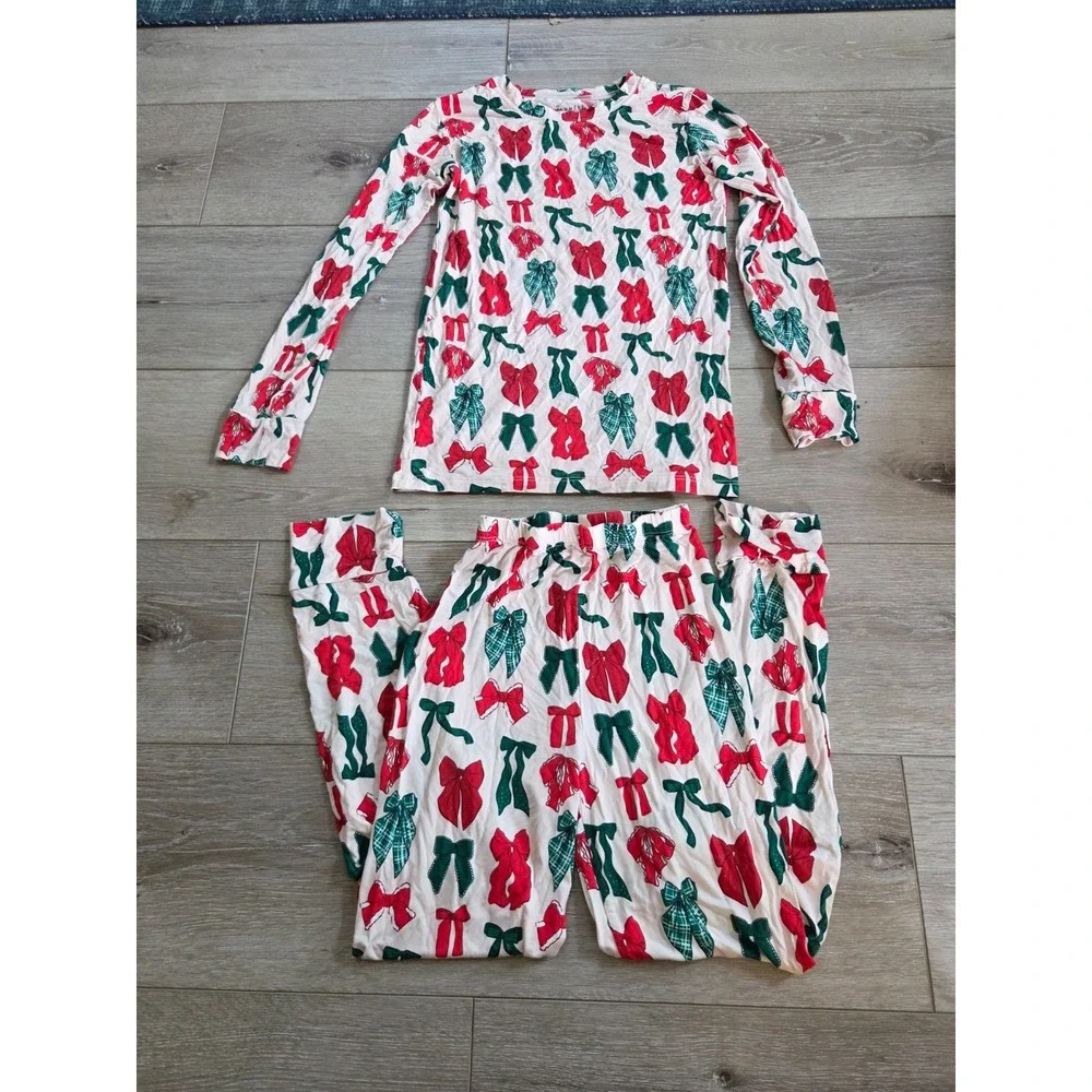 In my Jammers Red Green Christmas Holiday Bow Pajamas Set Bamboo Girls 9/10